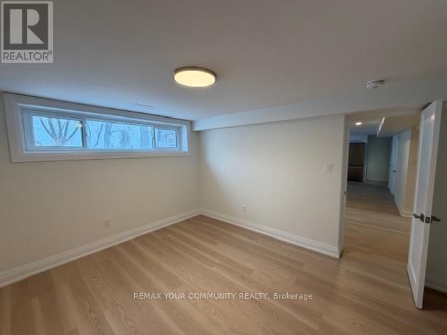 Lower - 130 SIMCOE ROAD Image 13