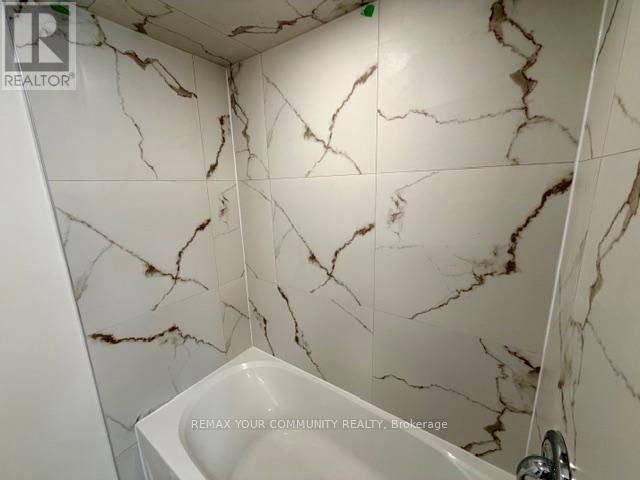 Lower - 130 SIMCOE ROAD Image 22