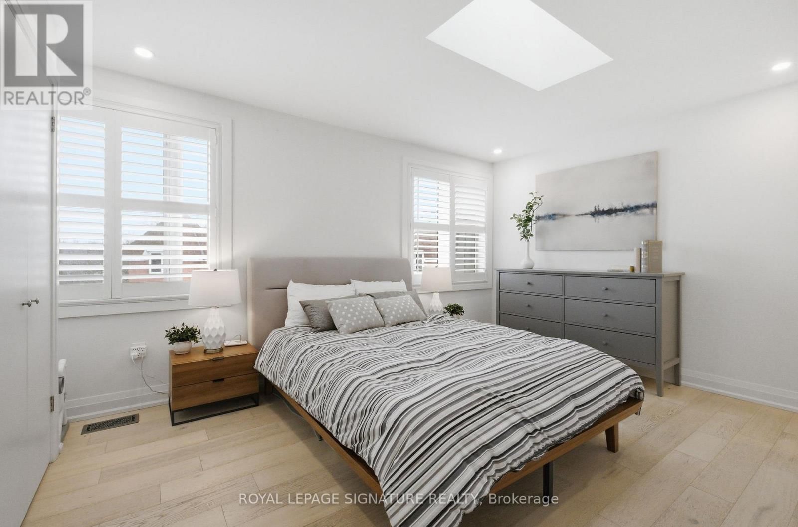 1029 - 75 WELDRICK ROAD EAST Image 11