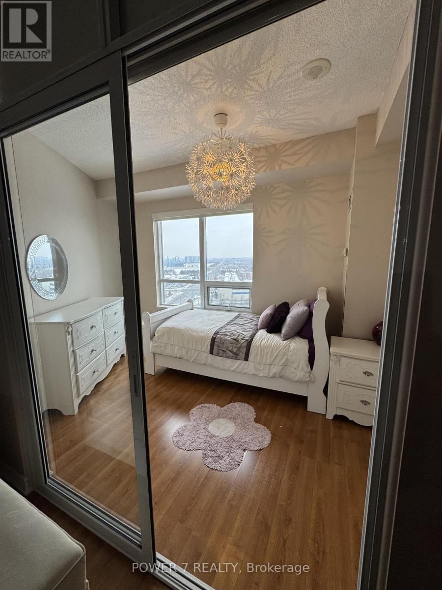 1615 - 9235 JANE STREET Image 10