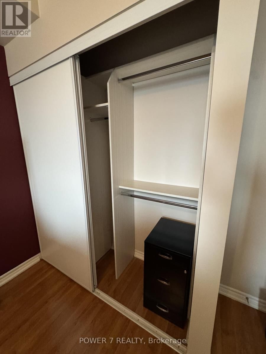 1615 - 9235 JANE STREET Image 16