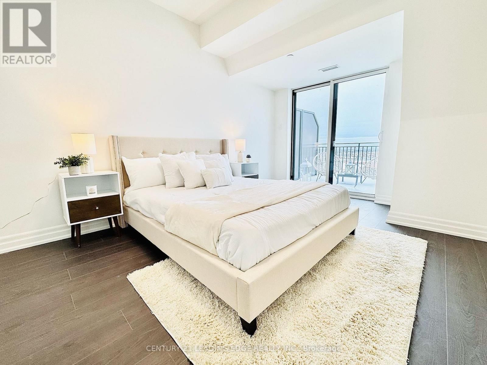 Ph39 - 101 CATHEDRAL HIGH STREET Image 11