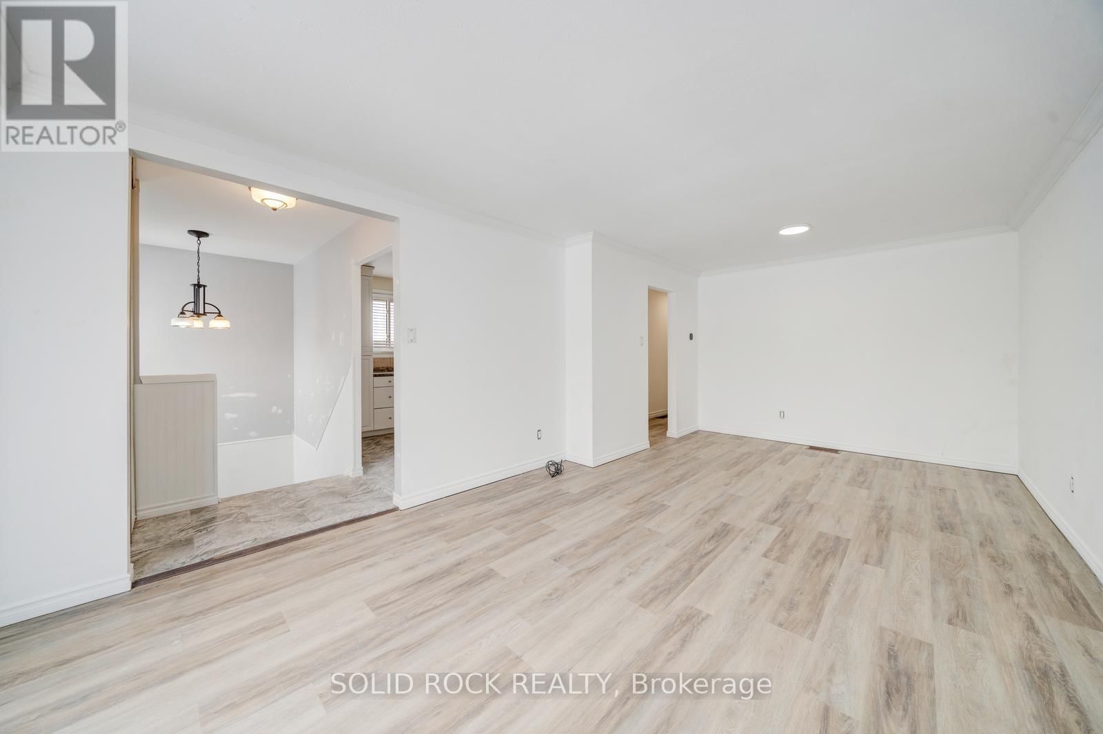 708 JACKSON COURT Image 10