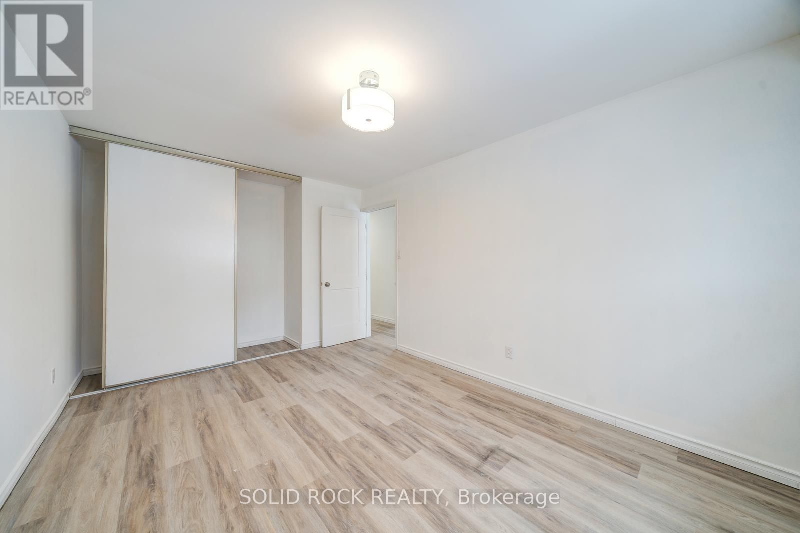 708 JACKSON COURT Image 20