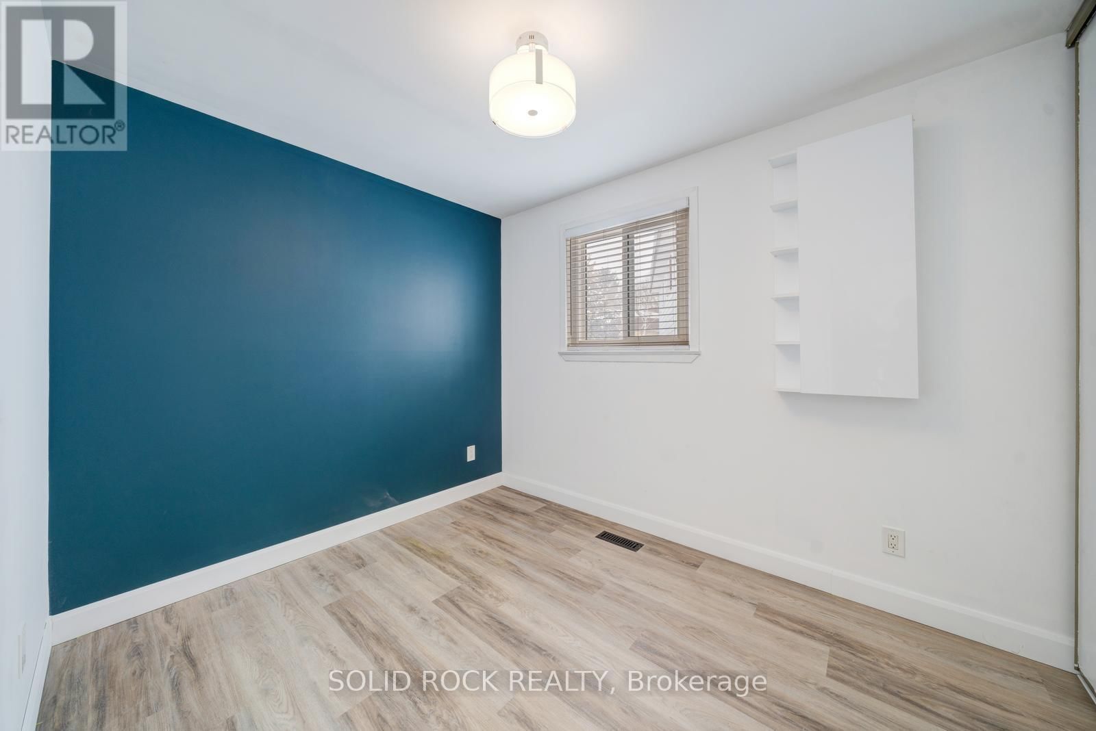 708 JACKSON COURT Image 21