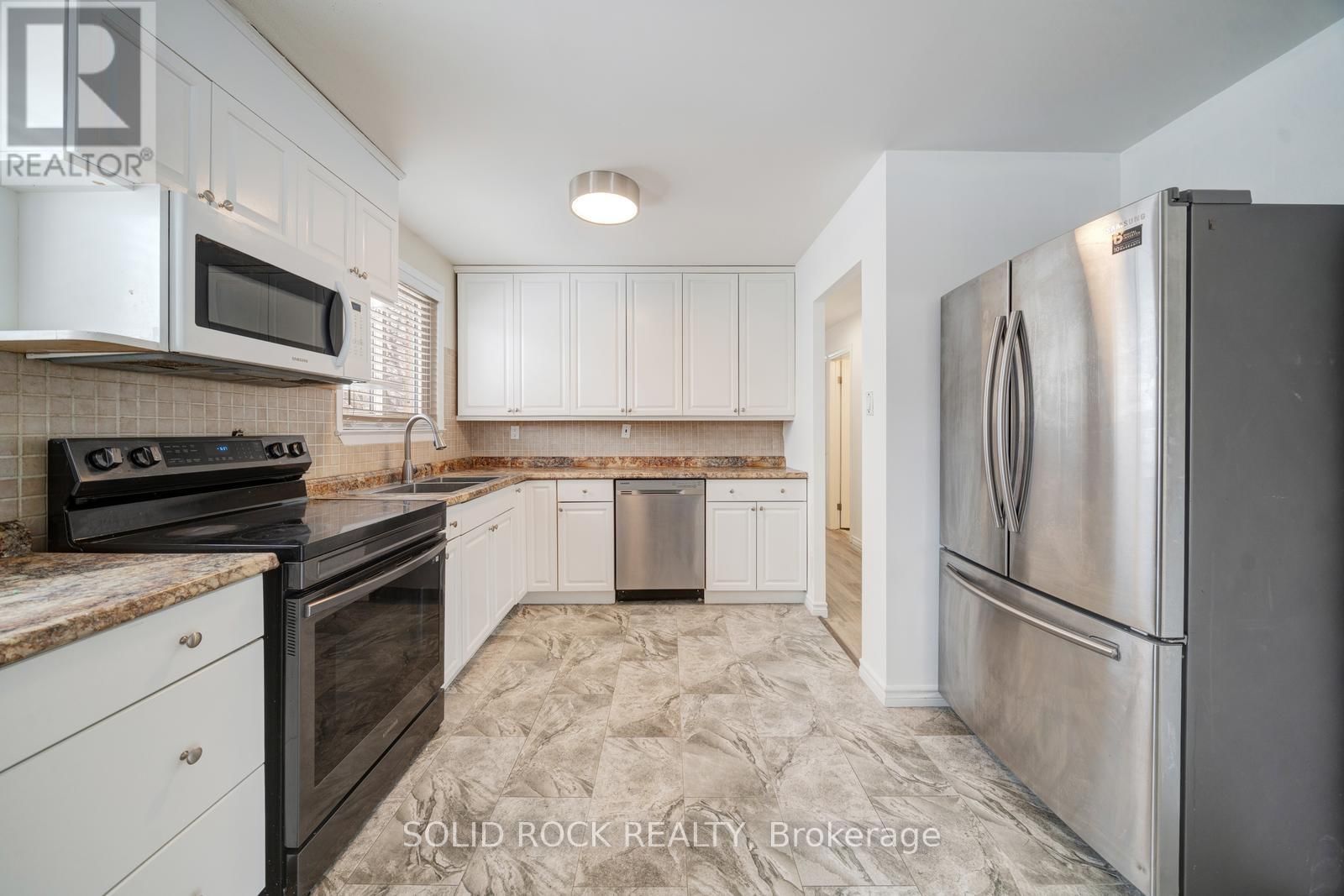 708 JACKSON COURT Image 7