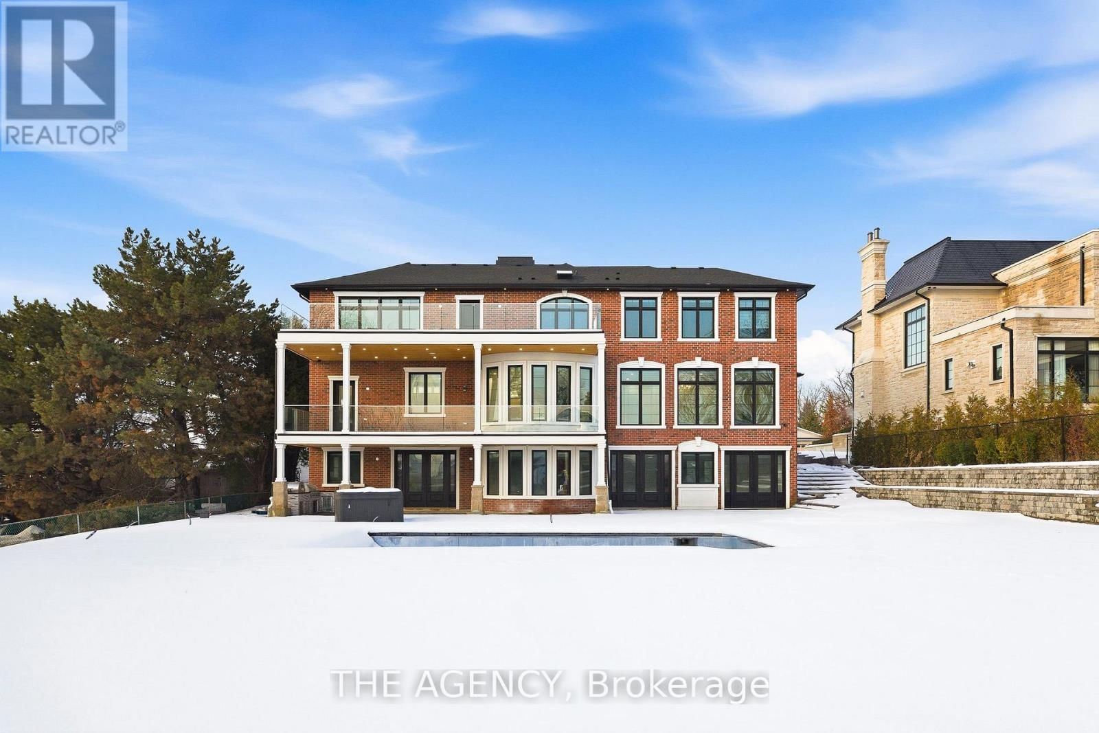 221 BURTON GROVE Image 39