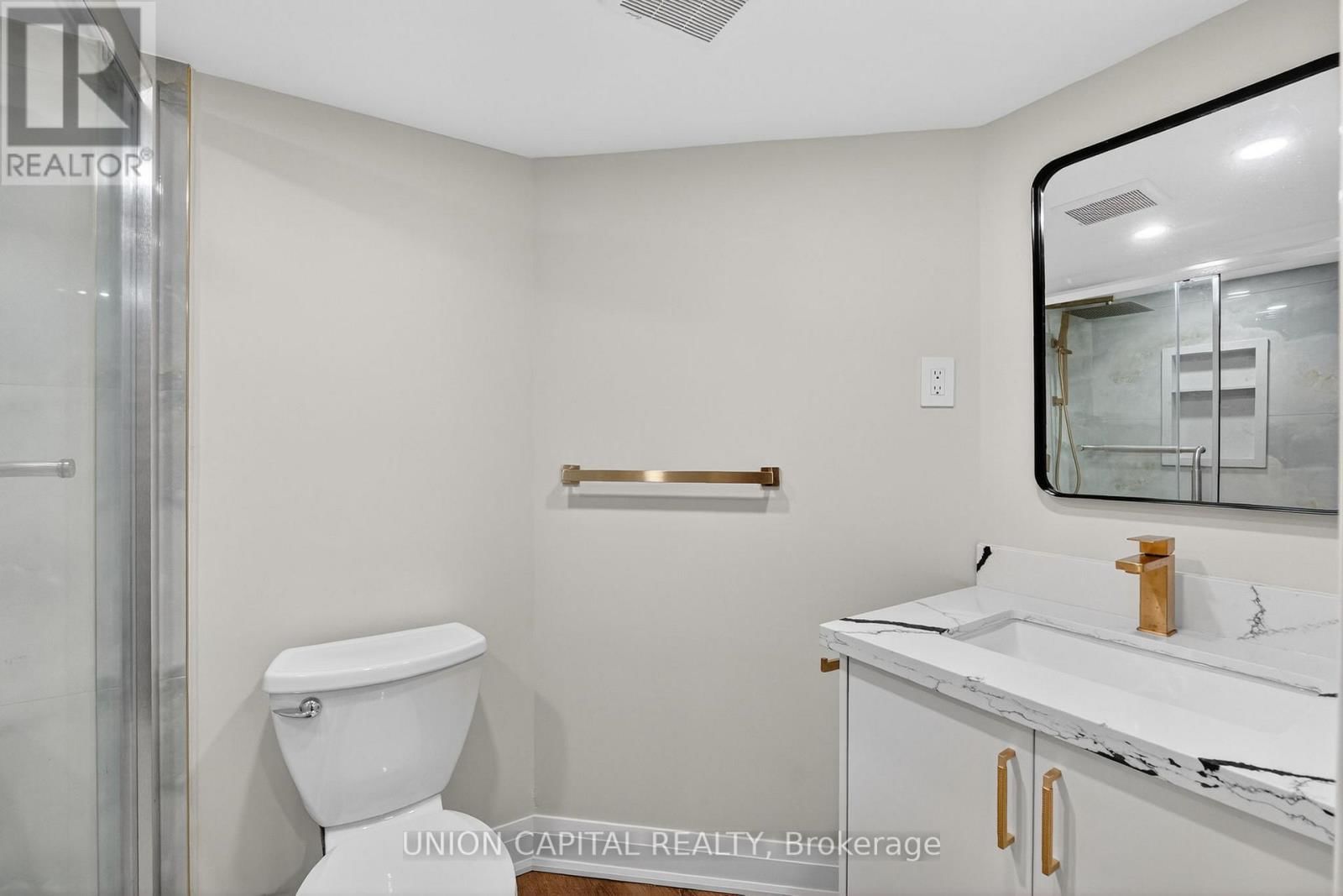 45 CHILMAR CRESCENT Image 24