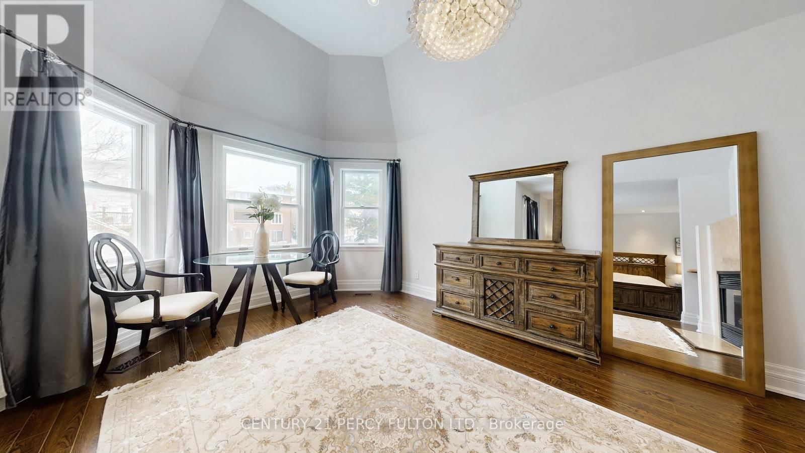 126 OLD SURREY LANE Image 31