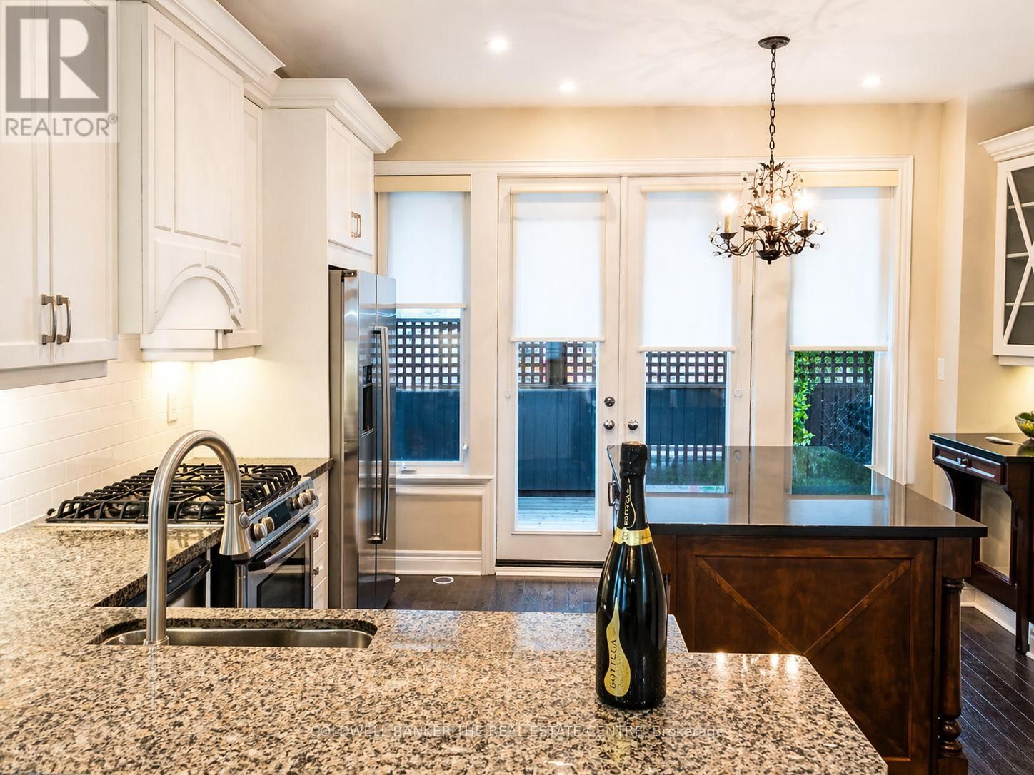 10 POWSELAND CRESCENT Image 3