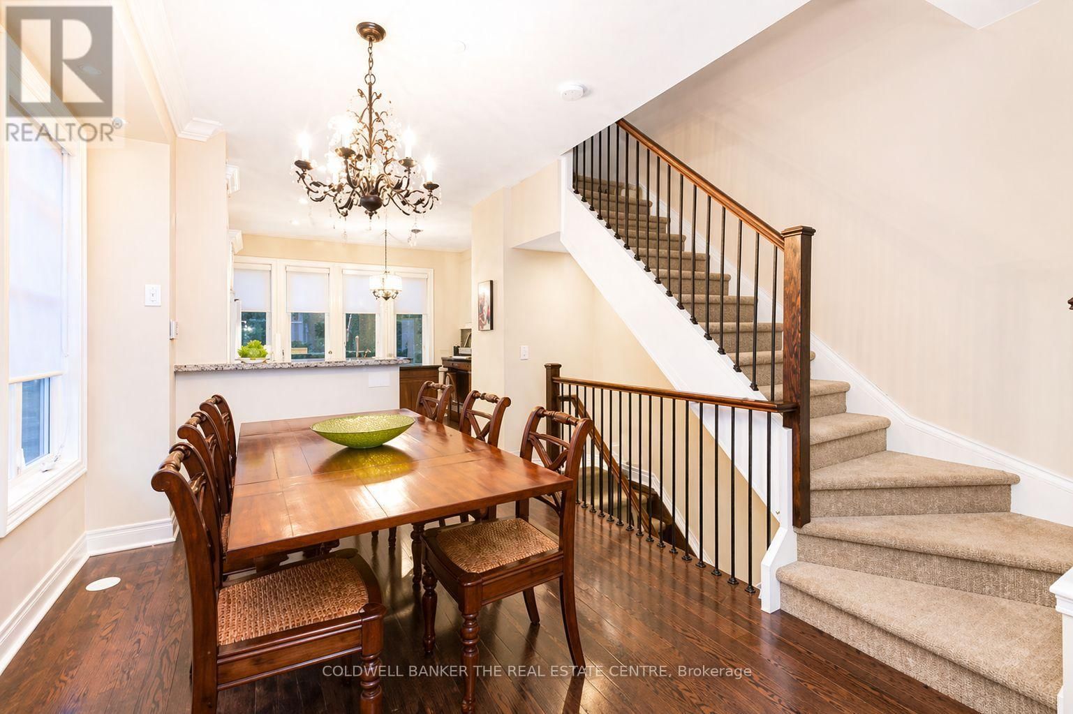 10 POWSELAND CRESCENT Image 5