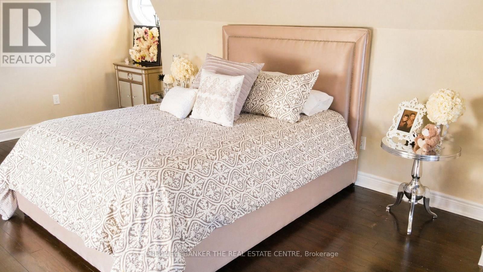 10 POWSELAND CRESCENT Image 9