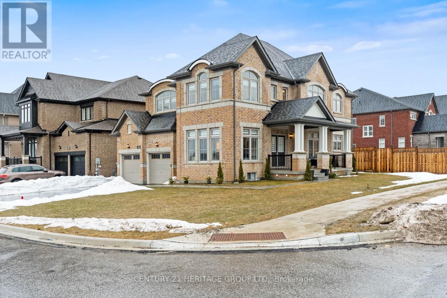 1614 SHARPE STREET EAST Image 2