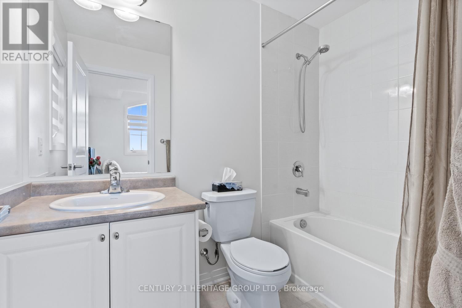 1614 SHARPE STREET EAST Image 26