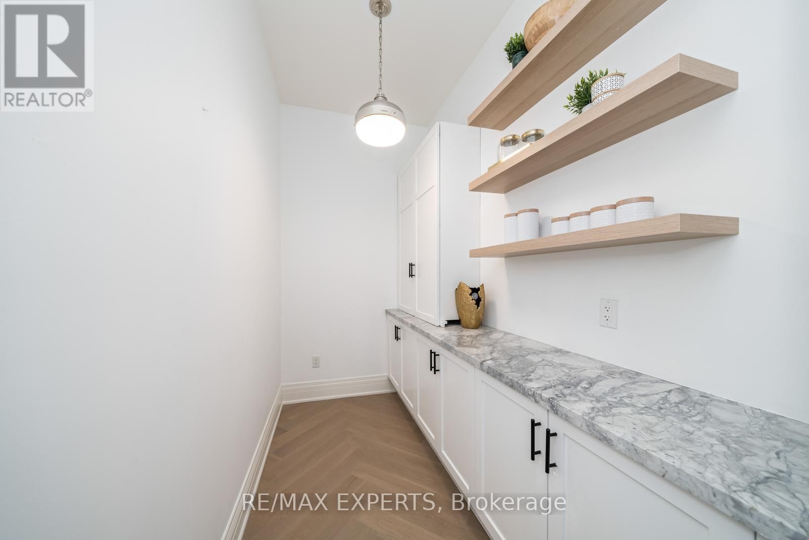 32 JAMES STOKES COURT Image 18