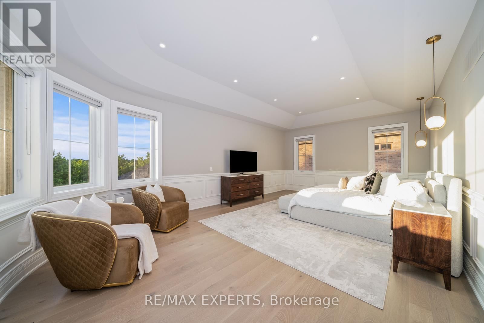 32 JAMES STOKES COURT Image 23