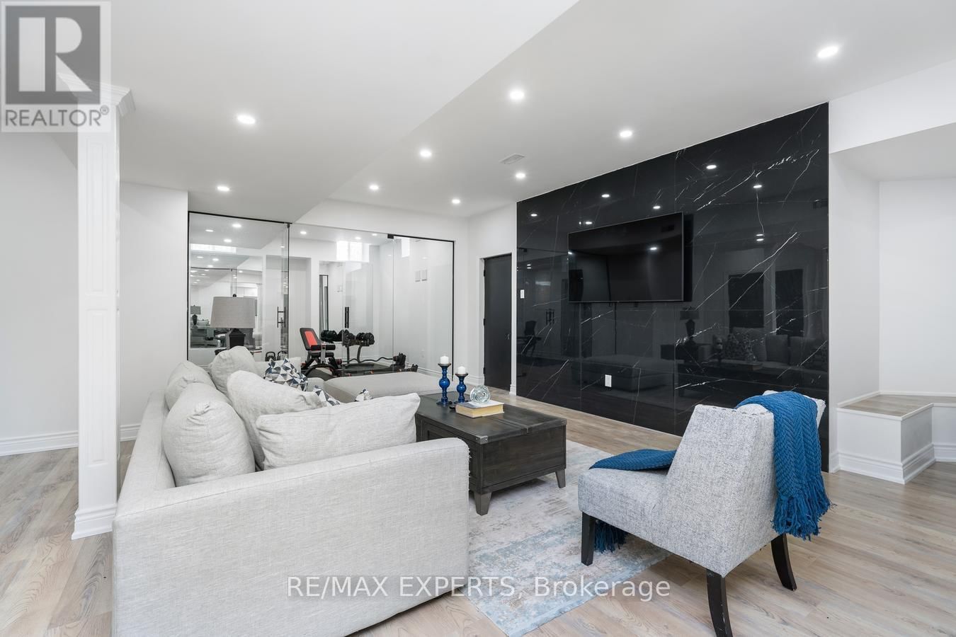 32 JAMES STOKES COURT Image 26