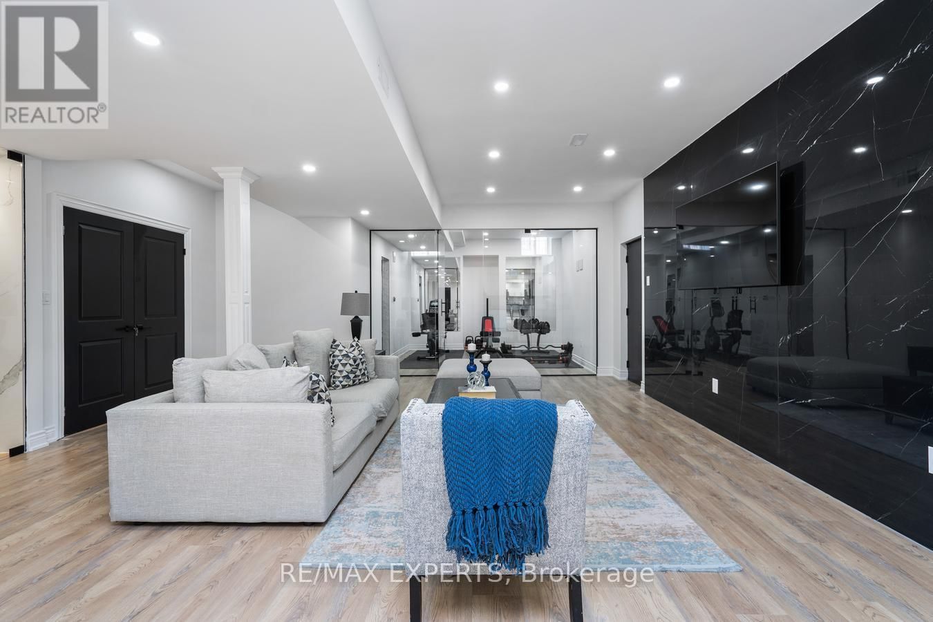 32 JAMES STOKES COURT Image 27