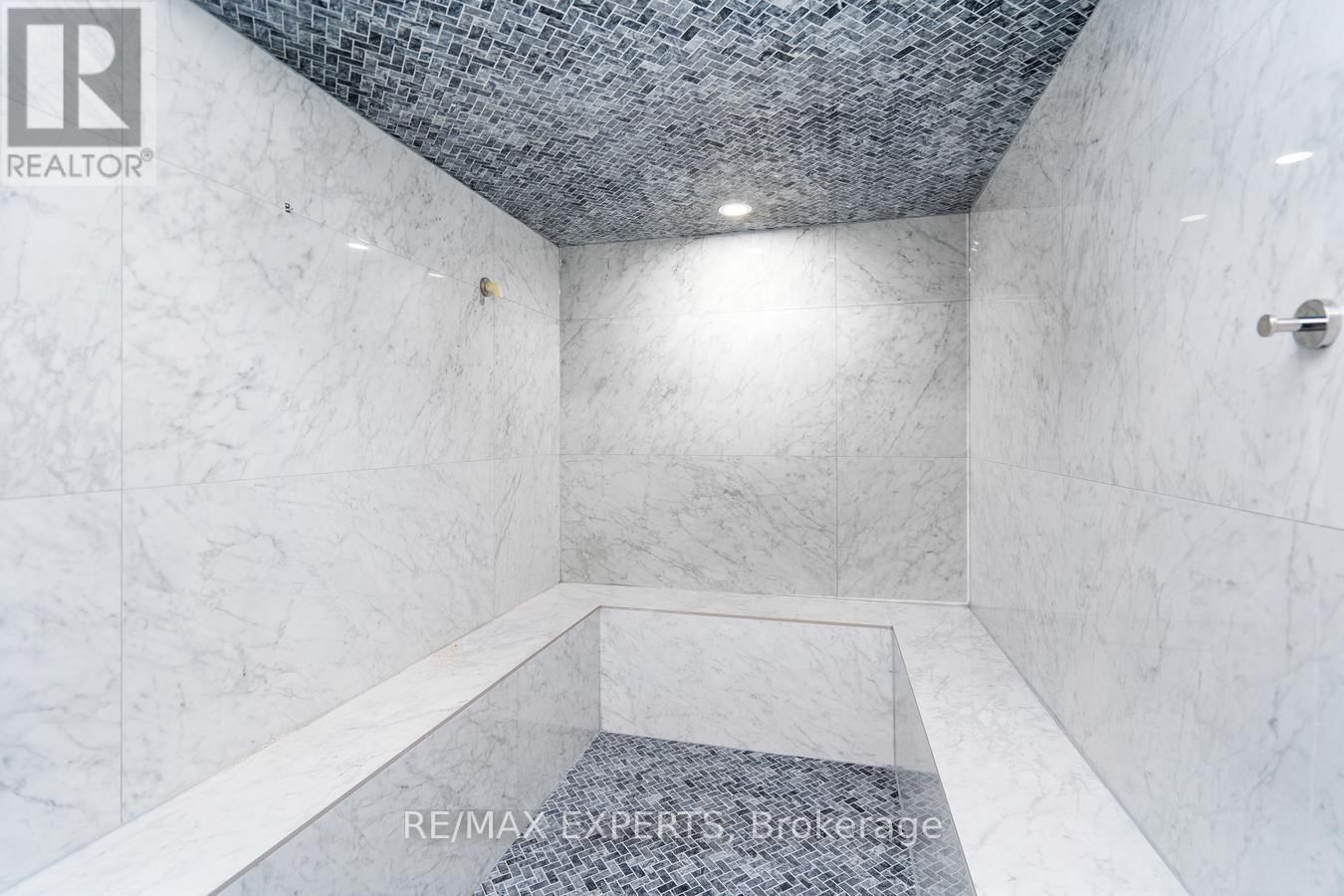 32 JAMES STOKES COURT Image 34