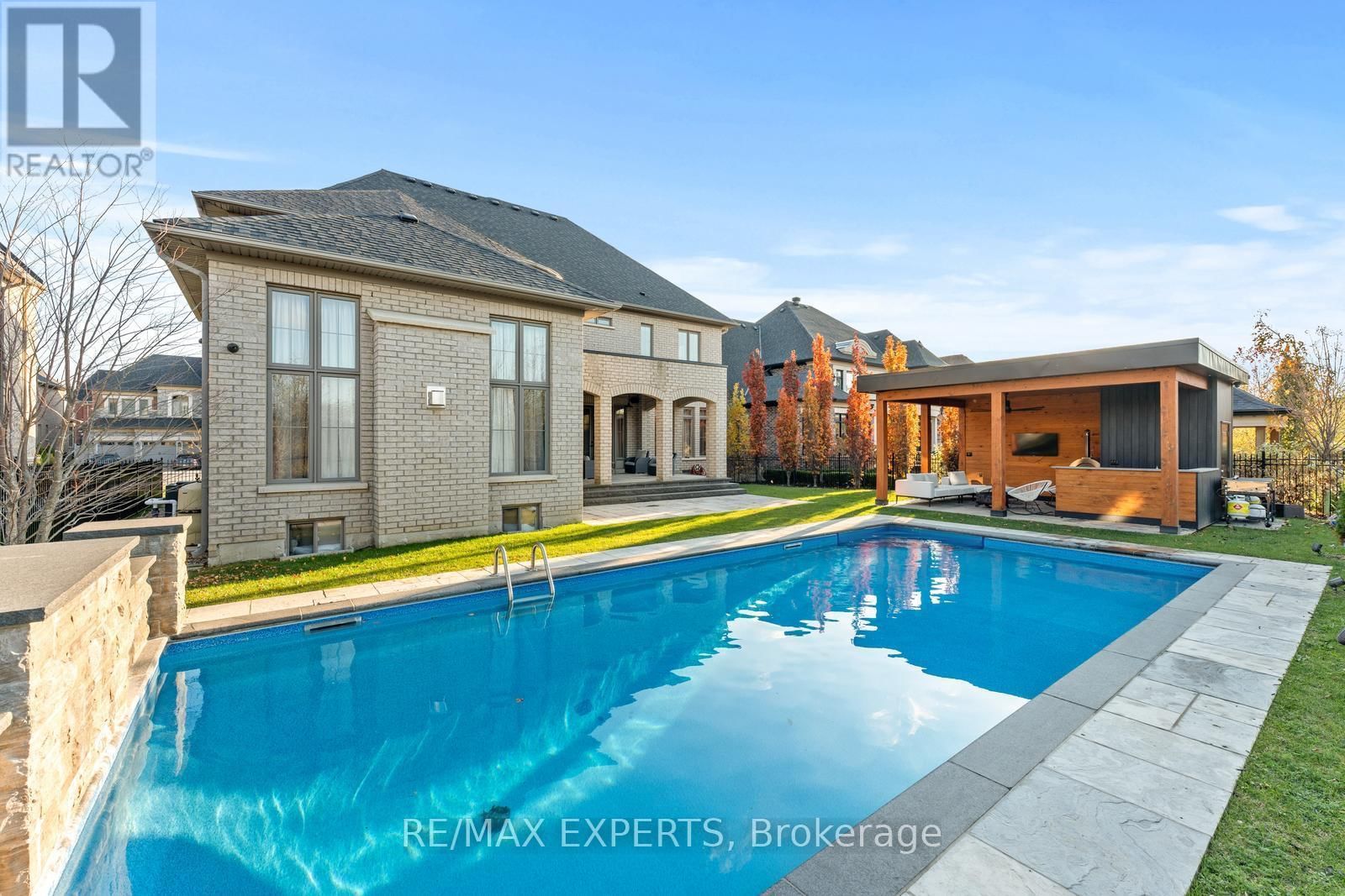 32 JAMES STOKES COURT Image 38