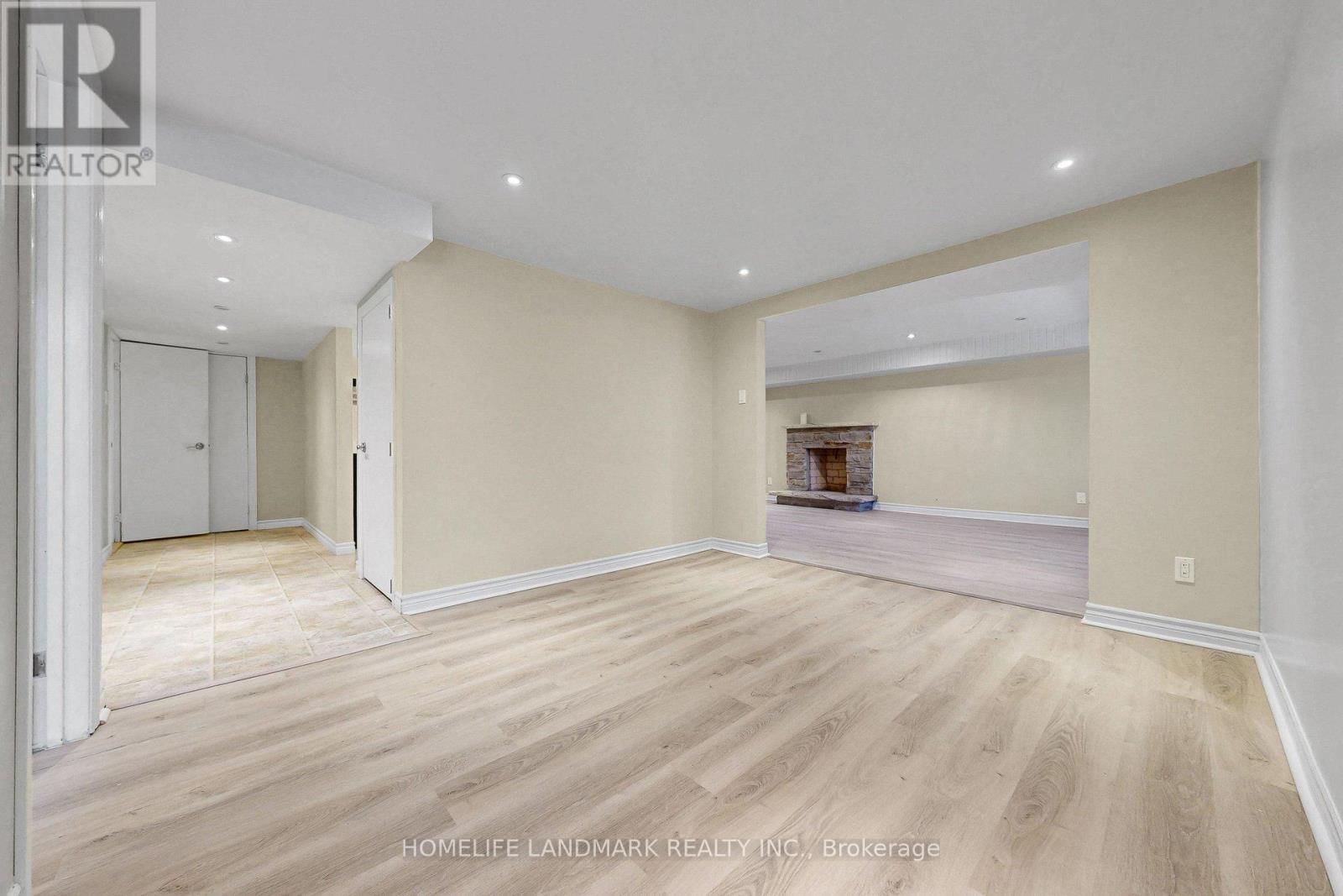 51 EMELINE CRESCENT Image 33