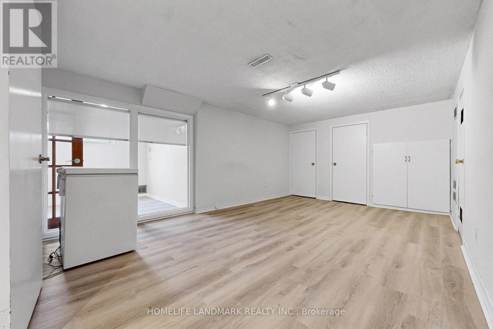 51 EMELINE CRESCENT Image 35