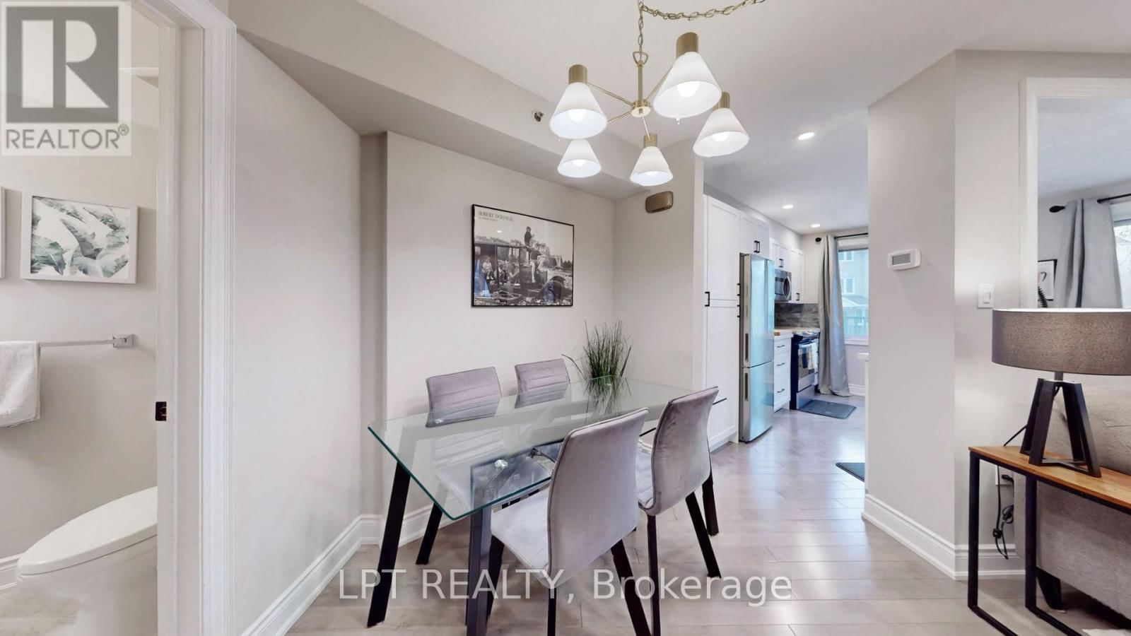 712 - 75 WELDRICK ROAD EAST Image 17