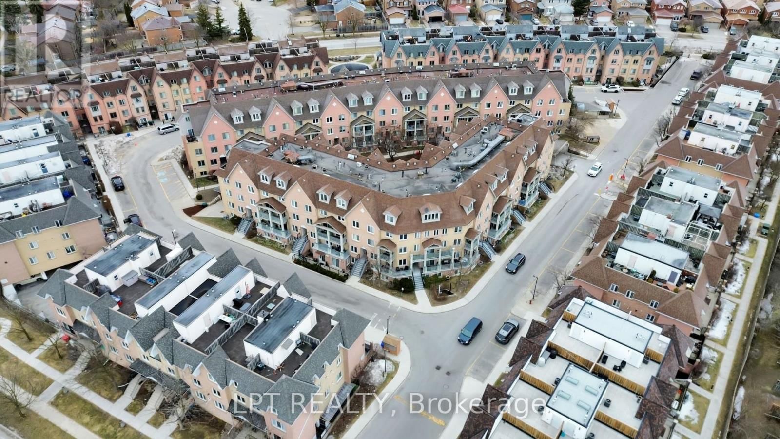 712 - 75 WELDRICK ROAD EAST Image 39