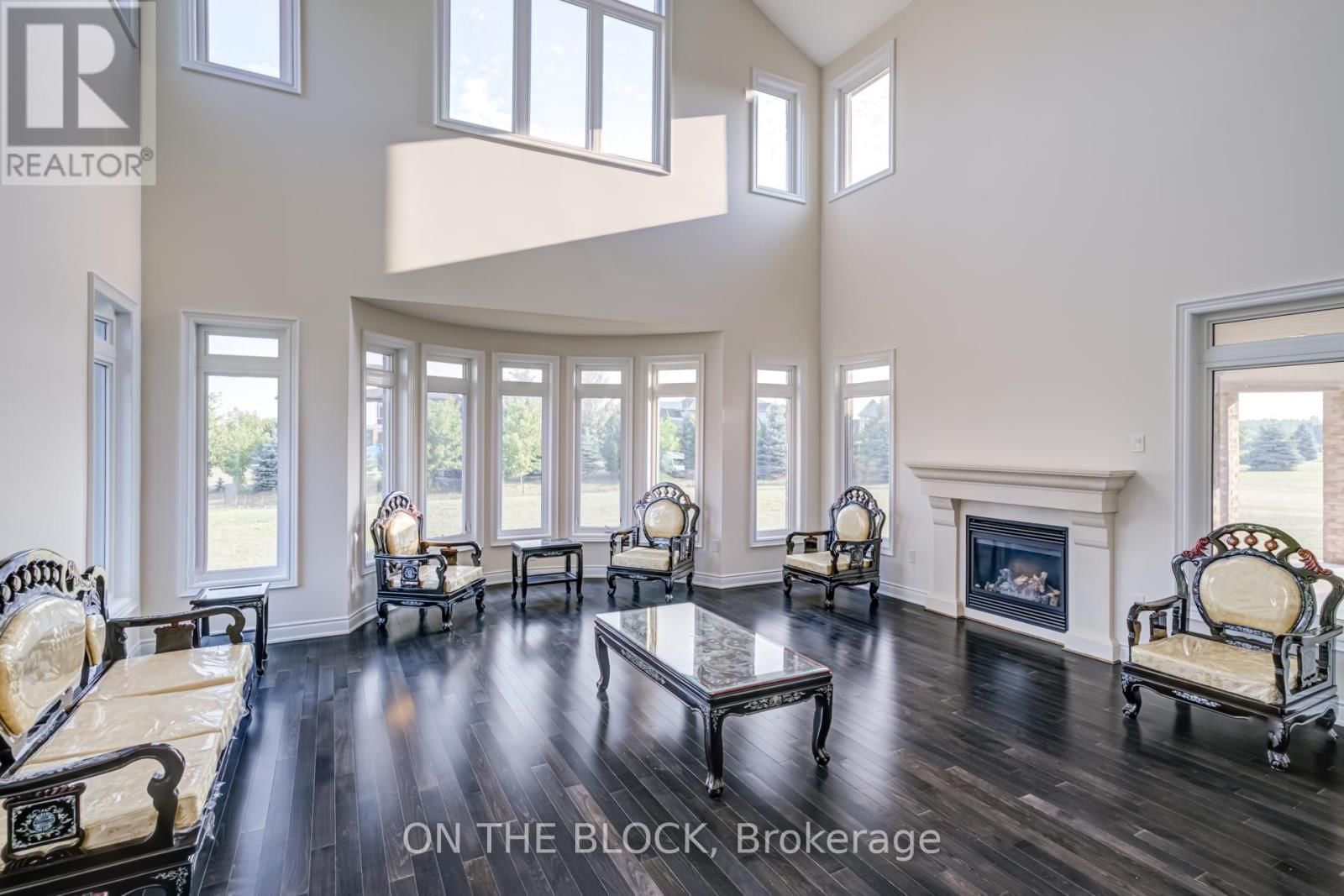 24 WHITEWOOD DRIVE Image 12