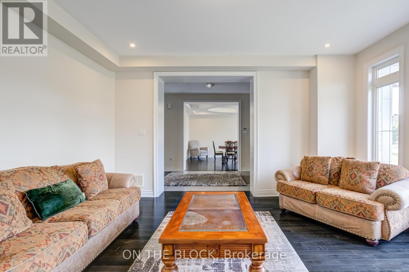 24 WHITEWOOD DRIVE Image 16