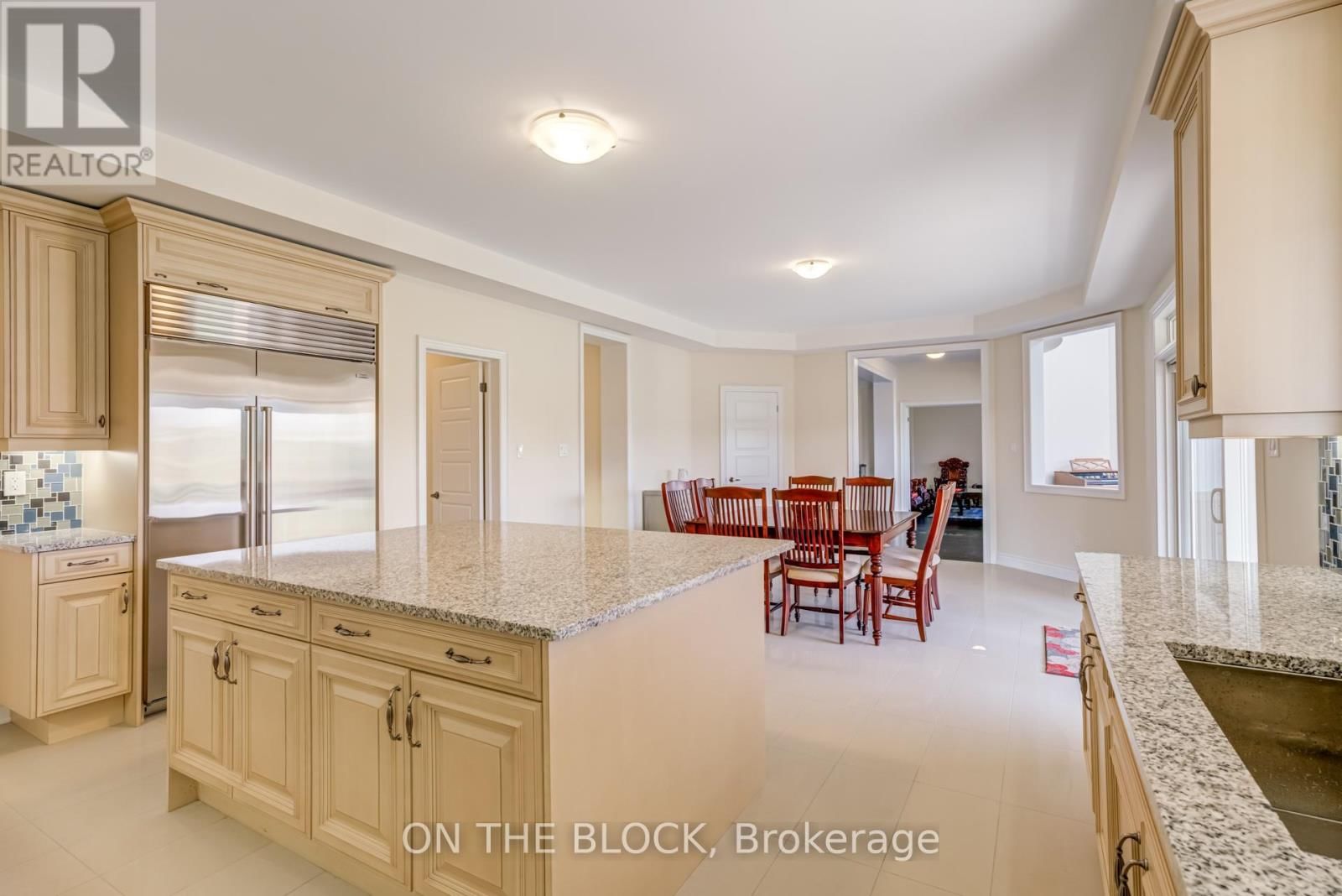 24 WHITEWOOD DRIVE Image 27