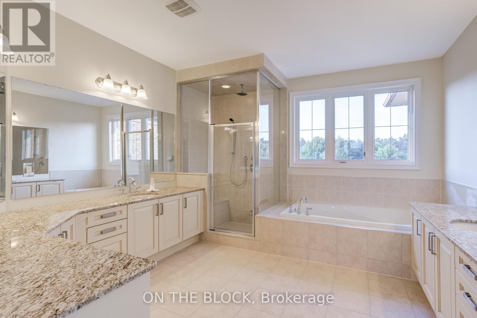 24 WHITEWOOD DRIVE Image 44