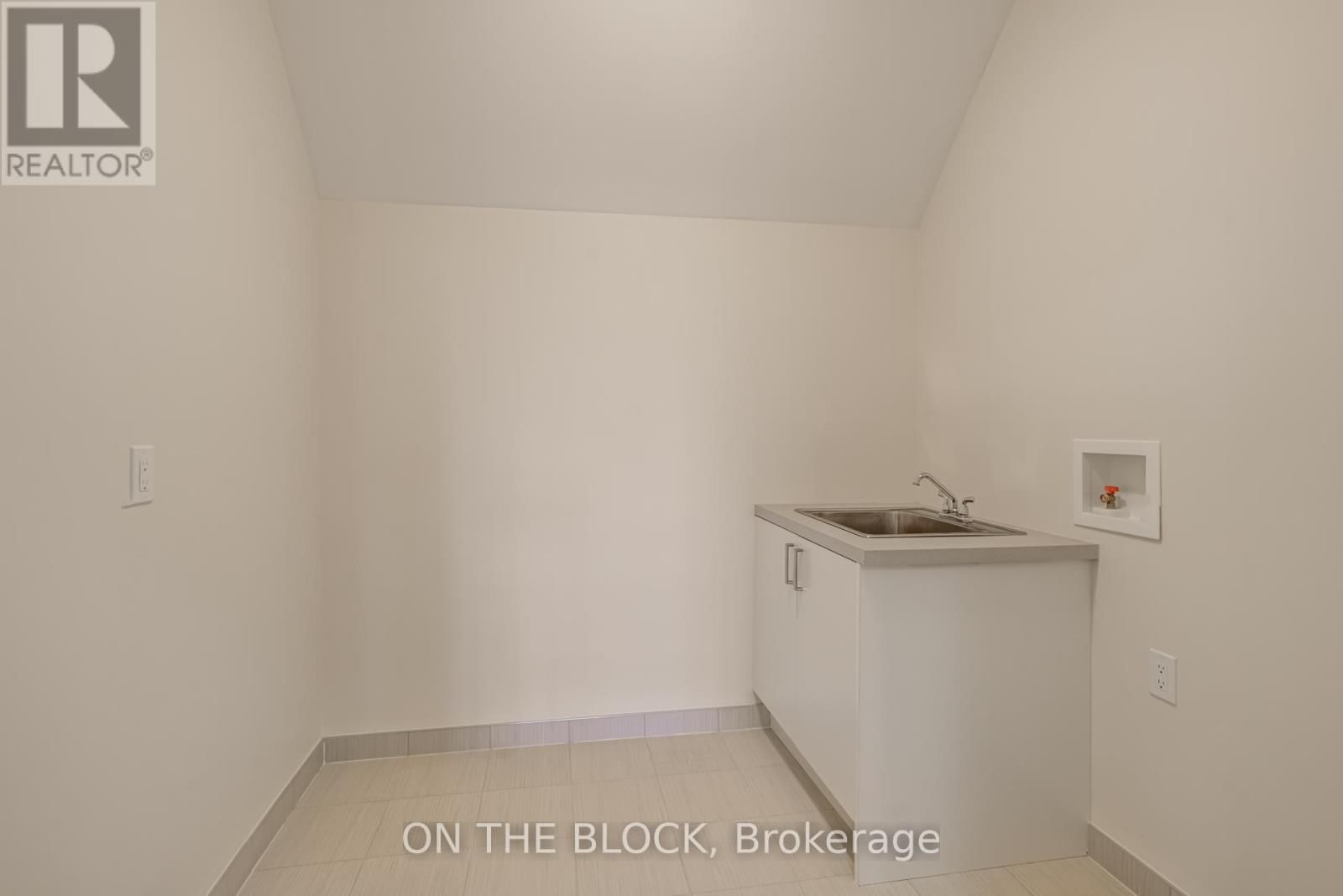 24 WHITEWOOD DRIVE Image 48