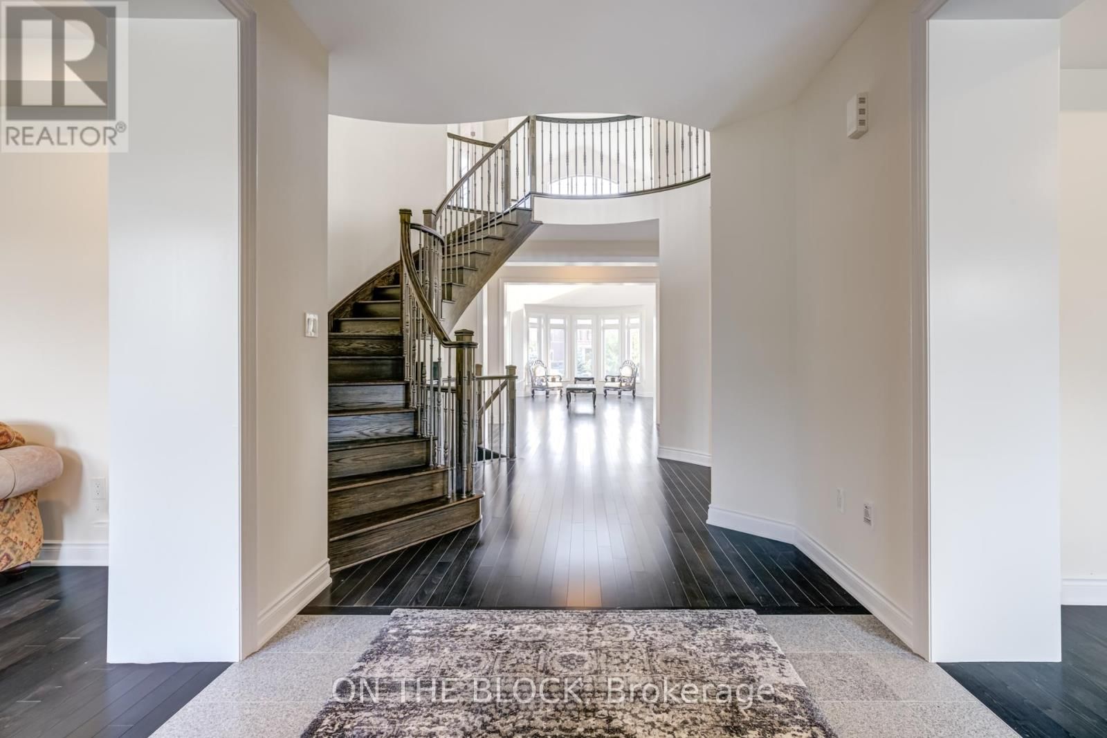 24 WHITEWOOD DRIVE Image 5