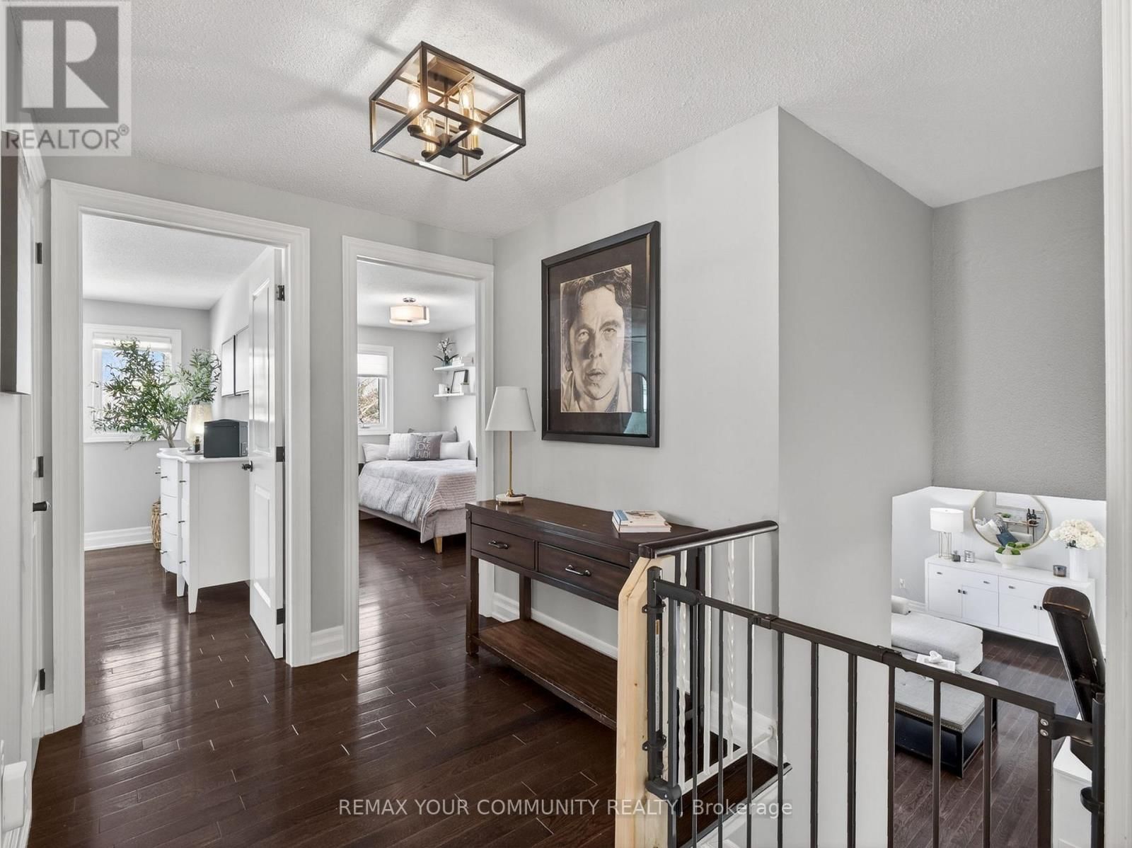 107 ORCHARD HEIGHTS Image 13