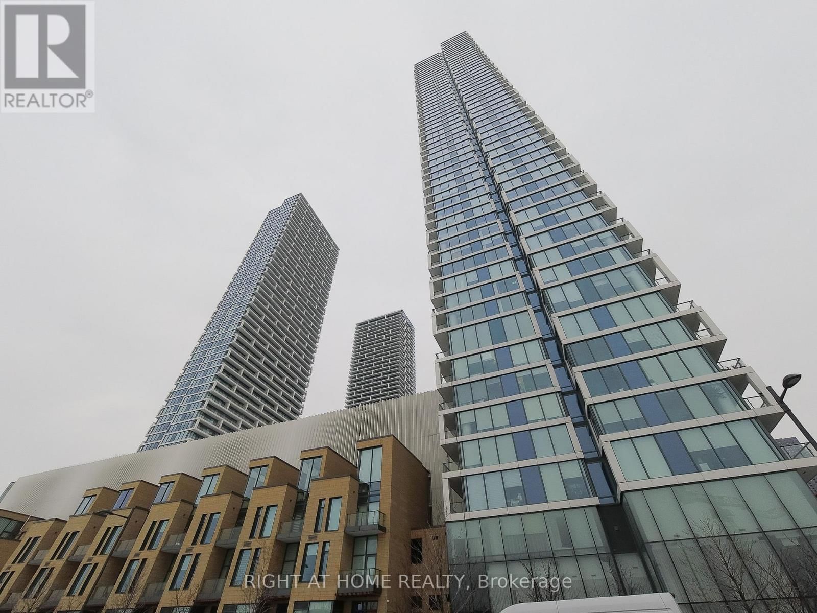 4701 - 5 BUTTERMILL AVENUE Image 1