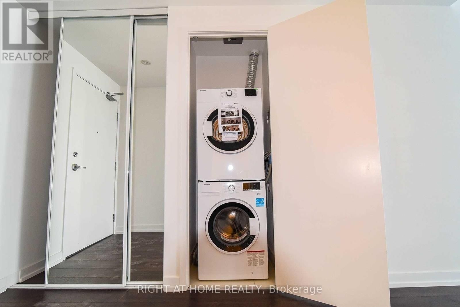 4701 - 5 BUTTERMILL AVENUE Image 14