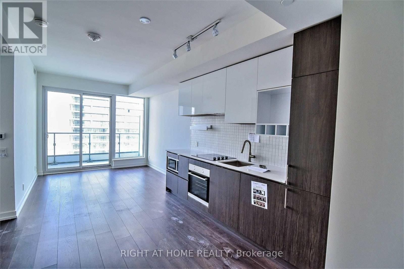 4701 - 5 BUTTERMILL AVENUE Image 3