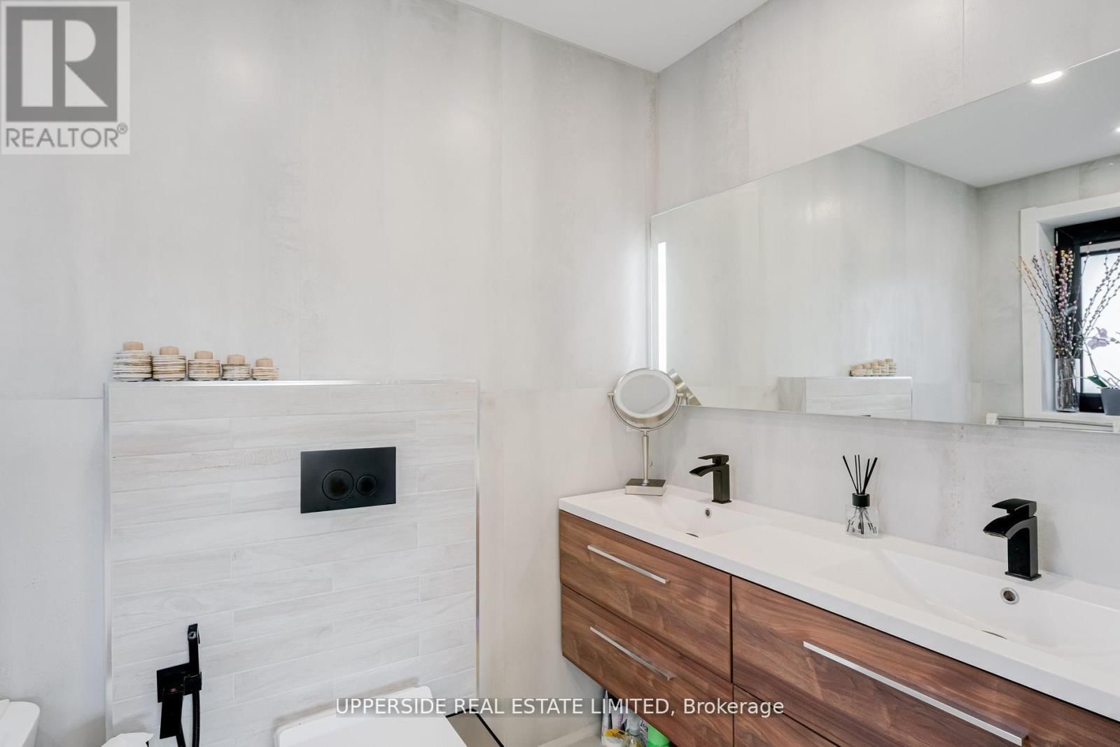 61 MARLIN COURT Image 19