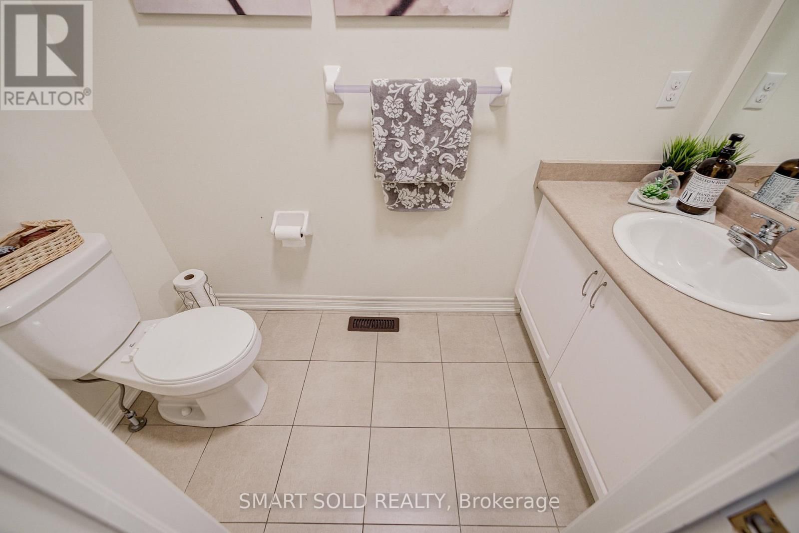 365 GOLDEN ORCHARD ROAD Image 22