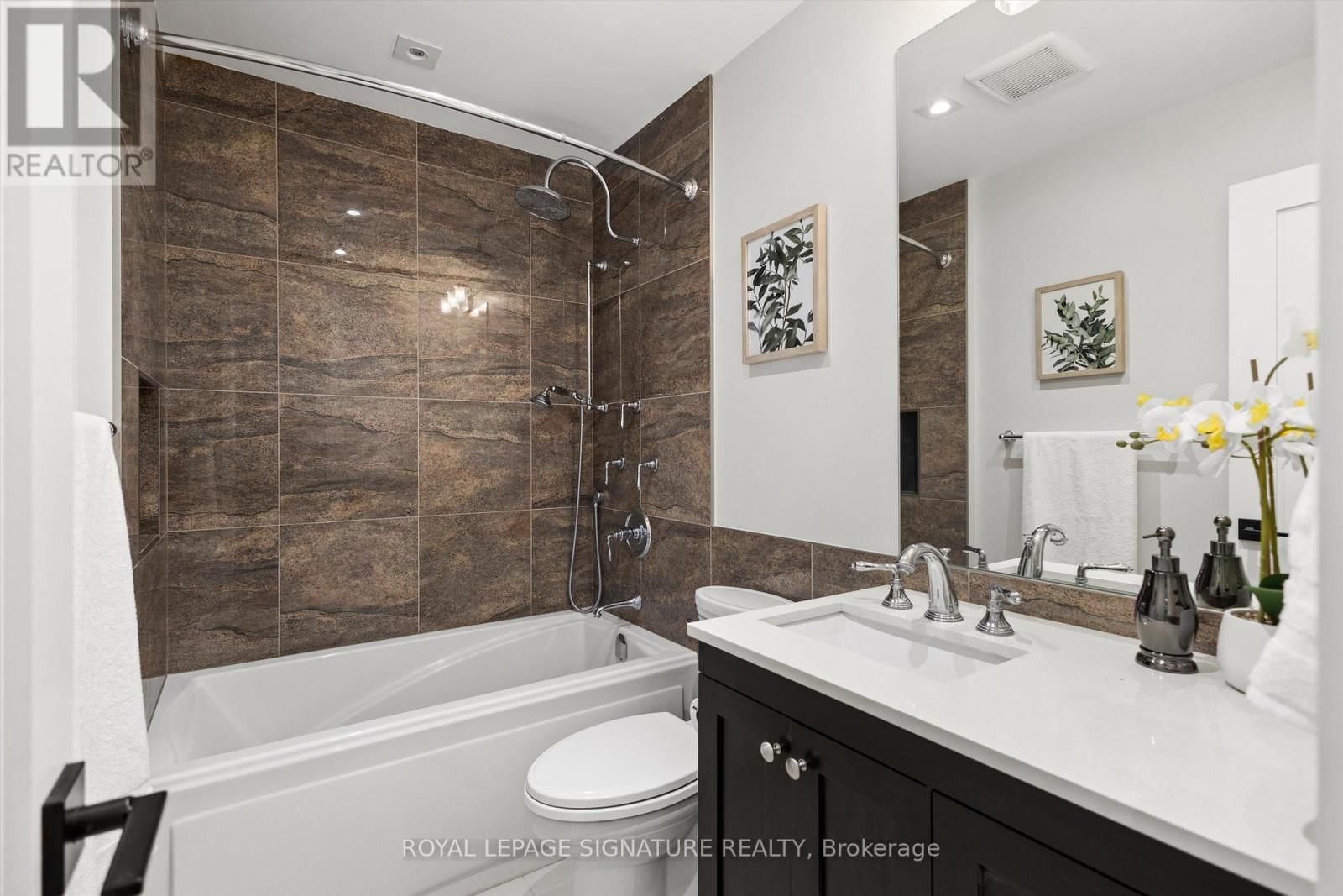 16455 11TH CORNERS Image 18