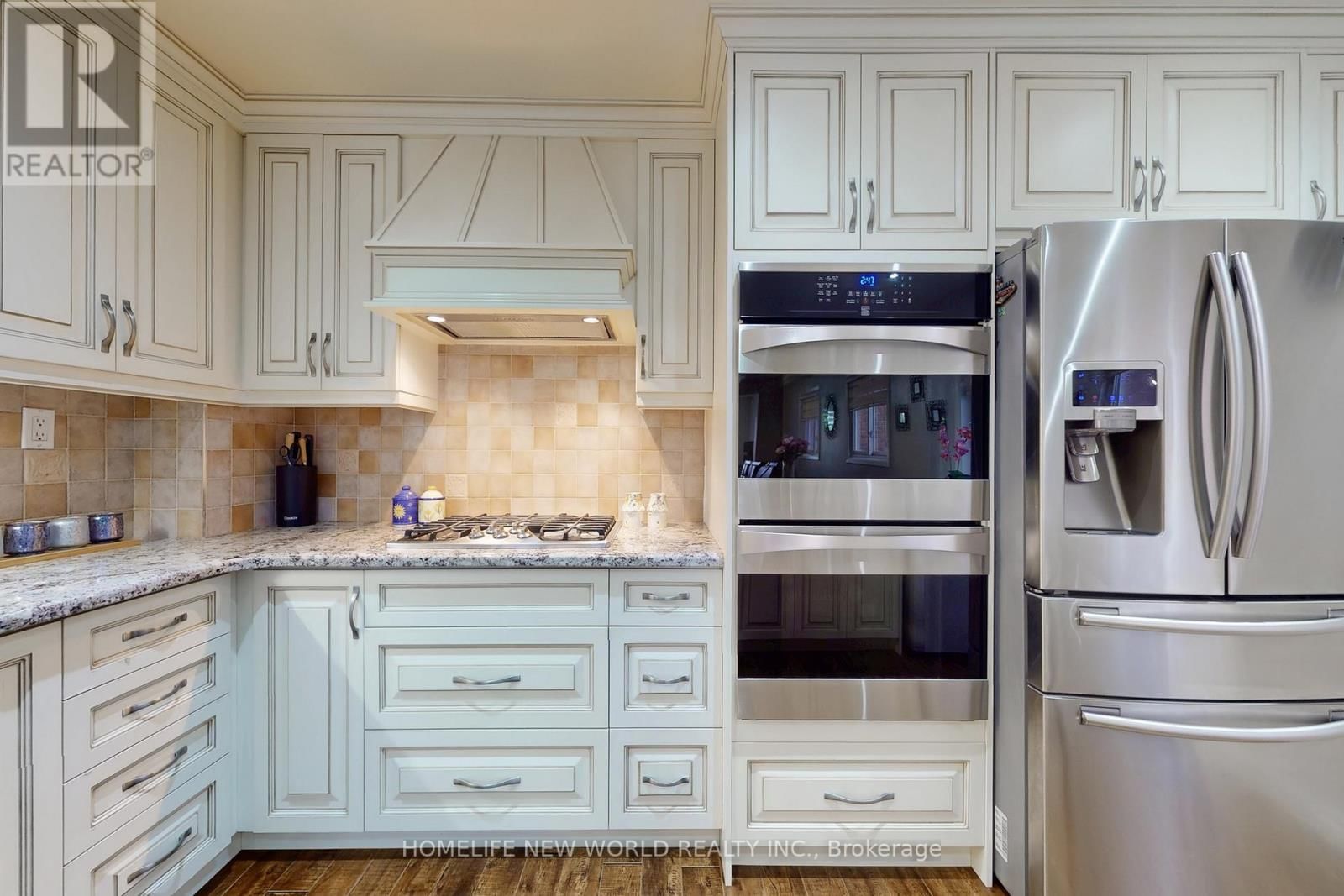 179 CAMPBELL AVENUE Image 17