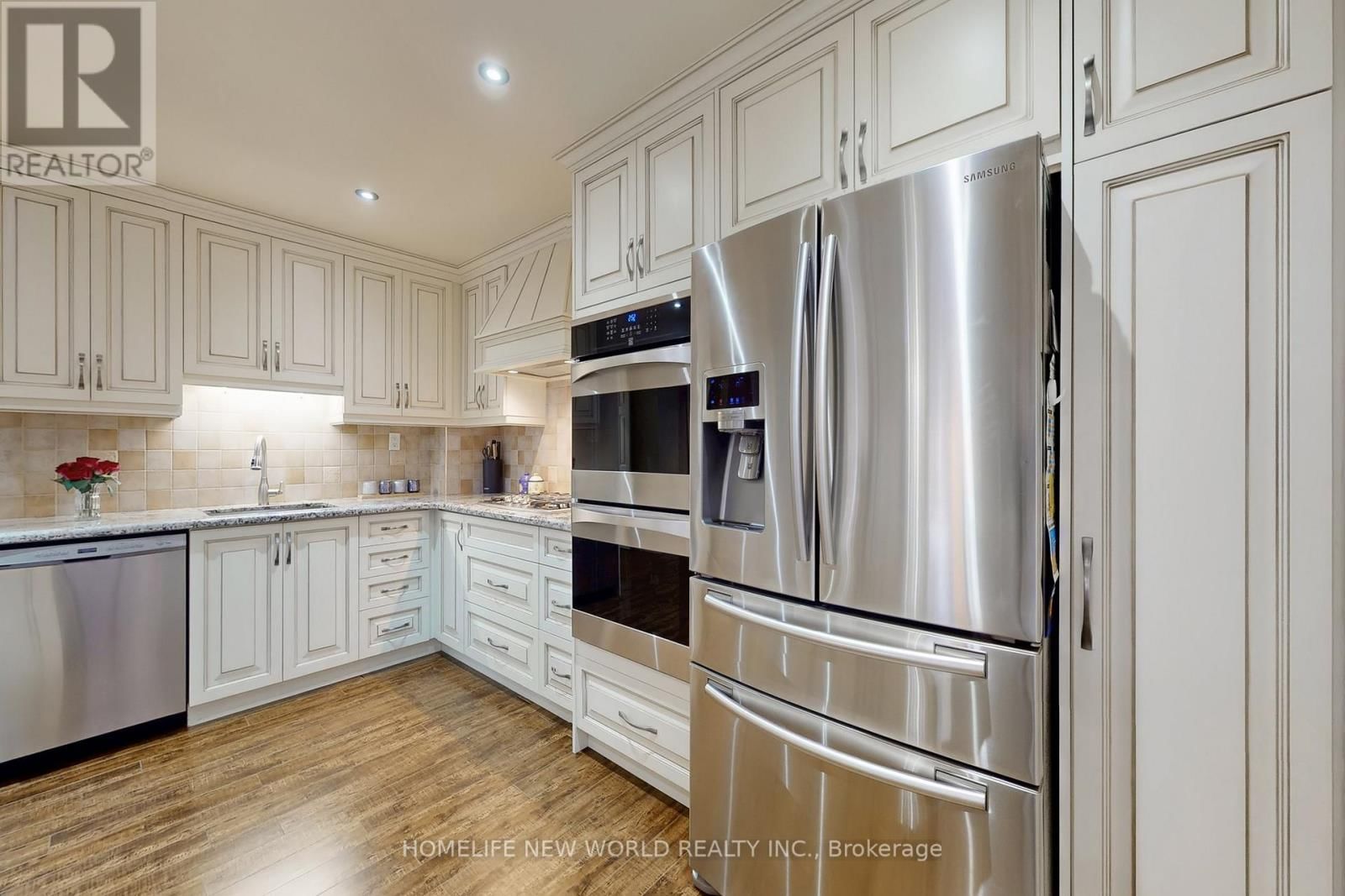 179 CAMPBELL AVENUE Image 20