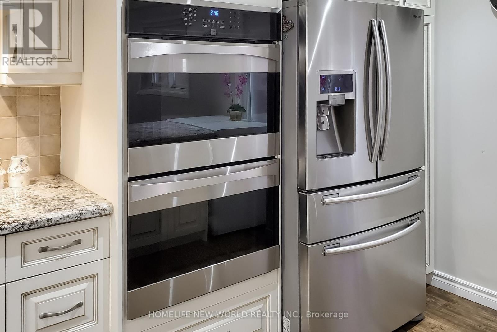 179 CAMPBELL AVENUE Image 21