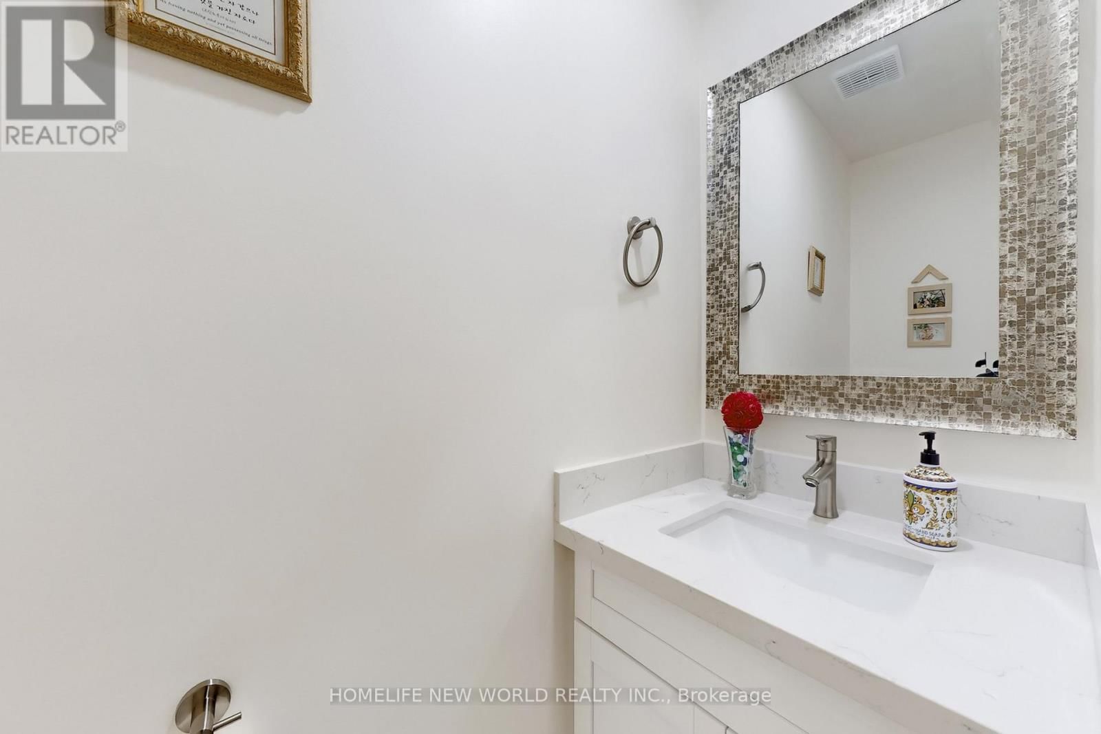 179 CAMPBELL AVENUE Image 22