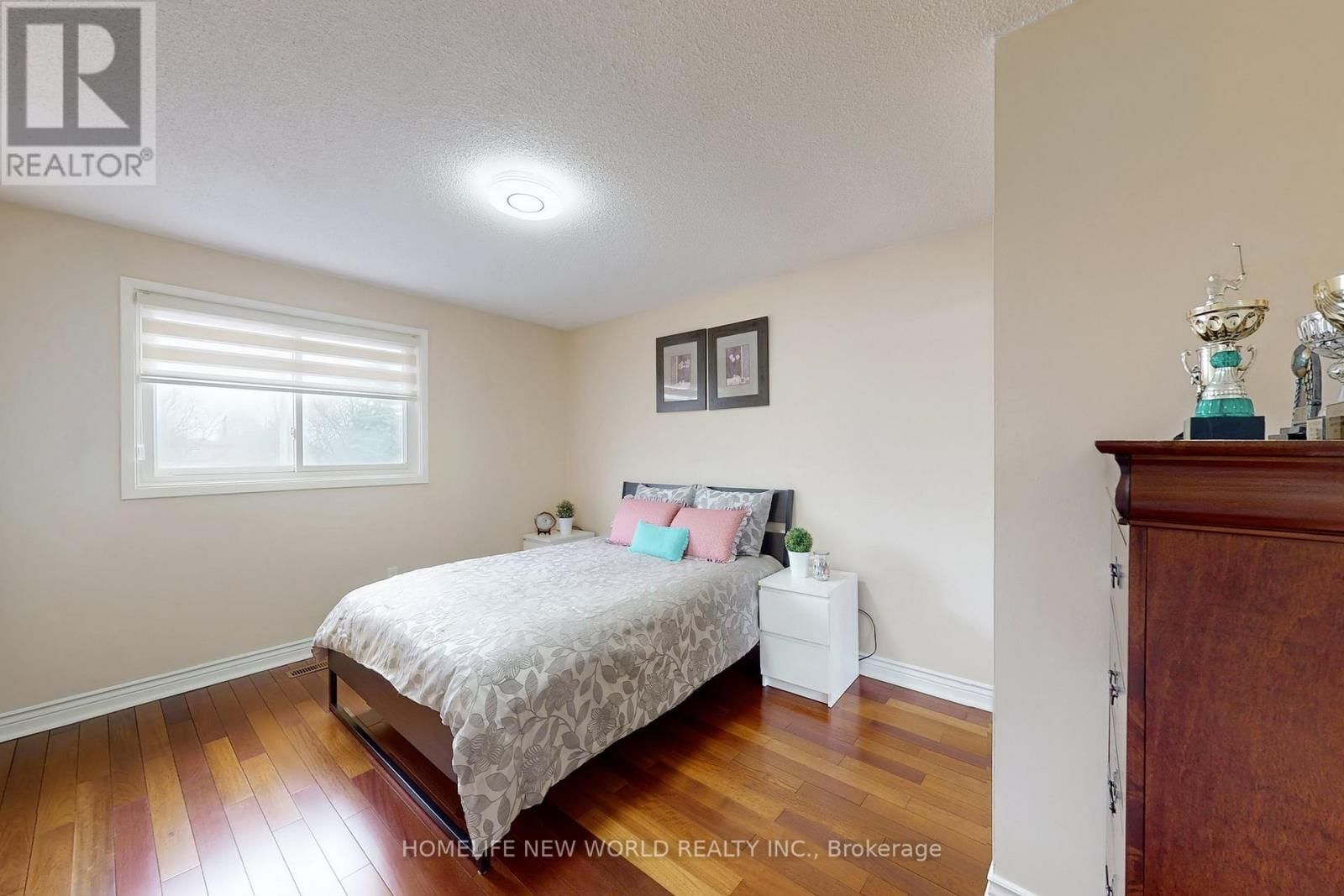 179 CAMPBELL AVENUE Image 32