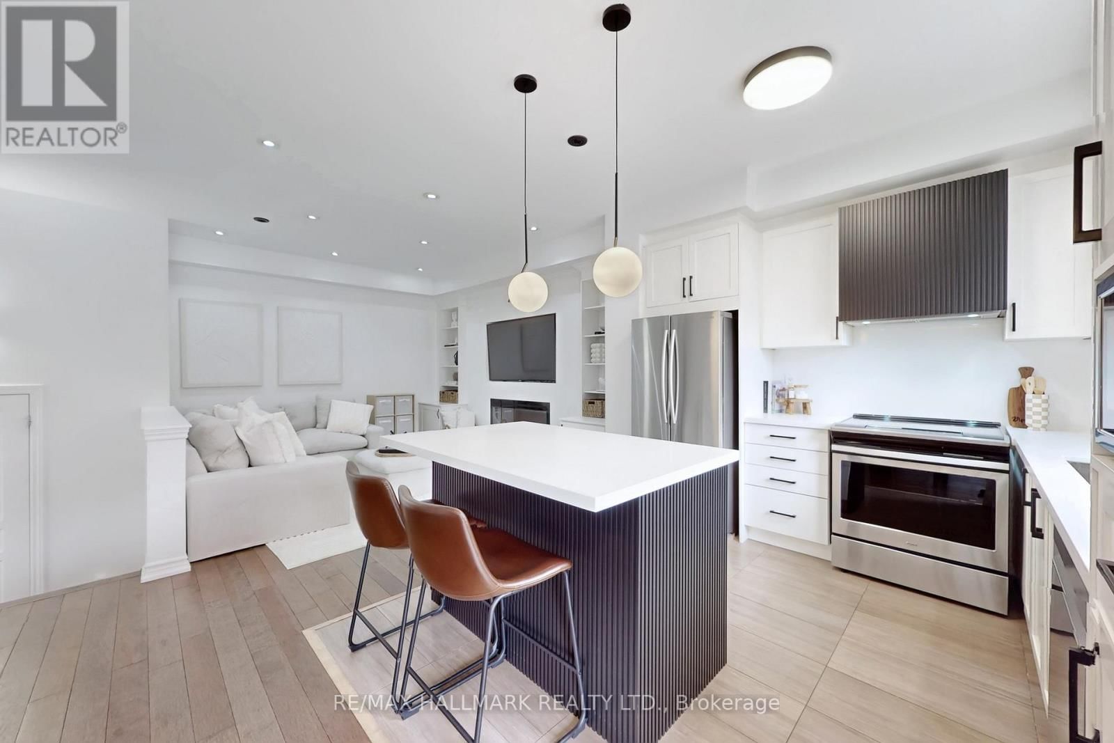 19 WIMSHAW LANE Image 12