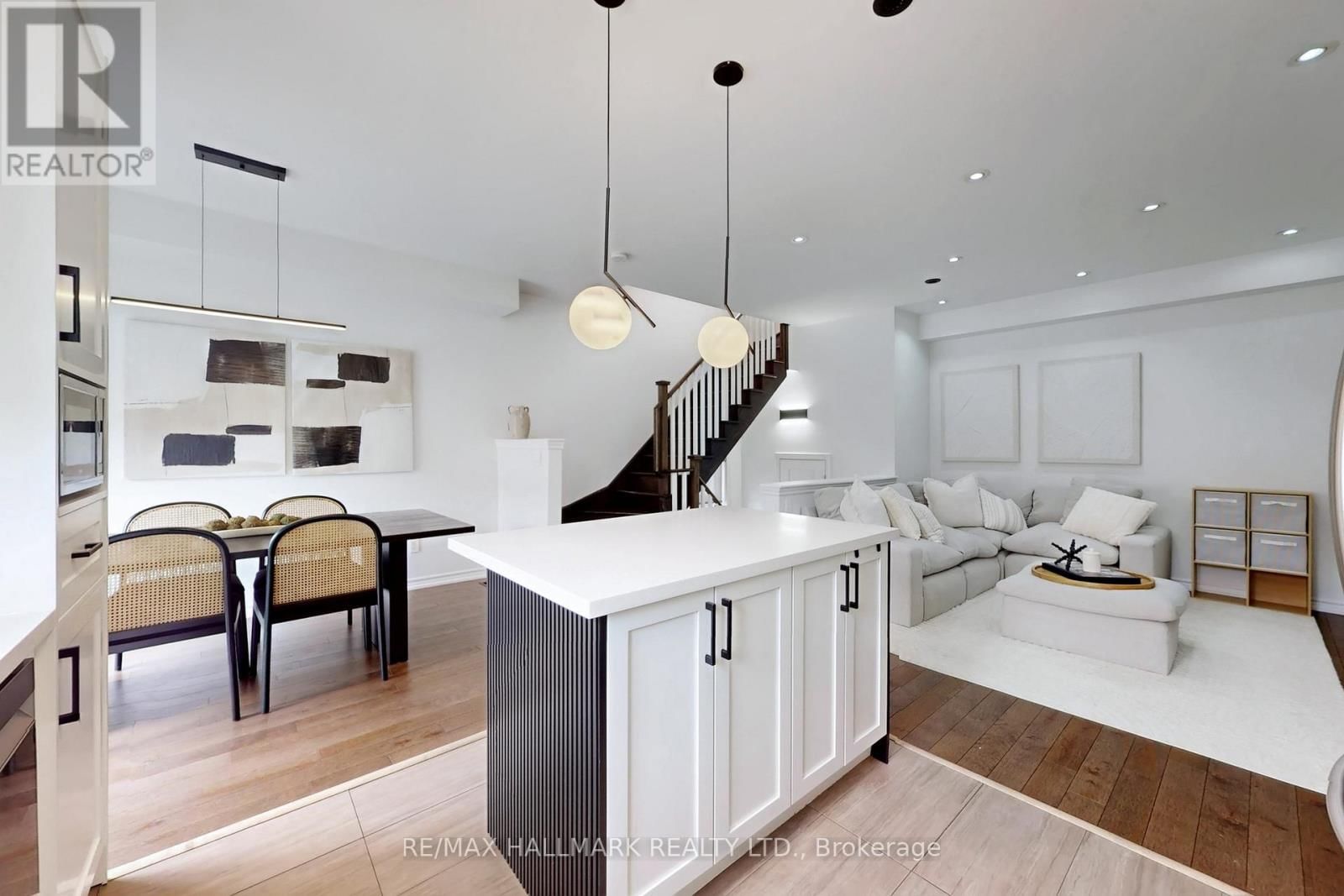 19 WIMSHAW LANE Image 15