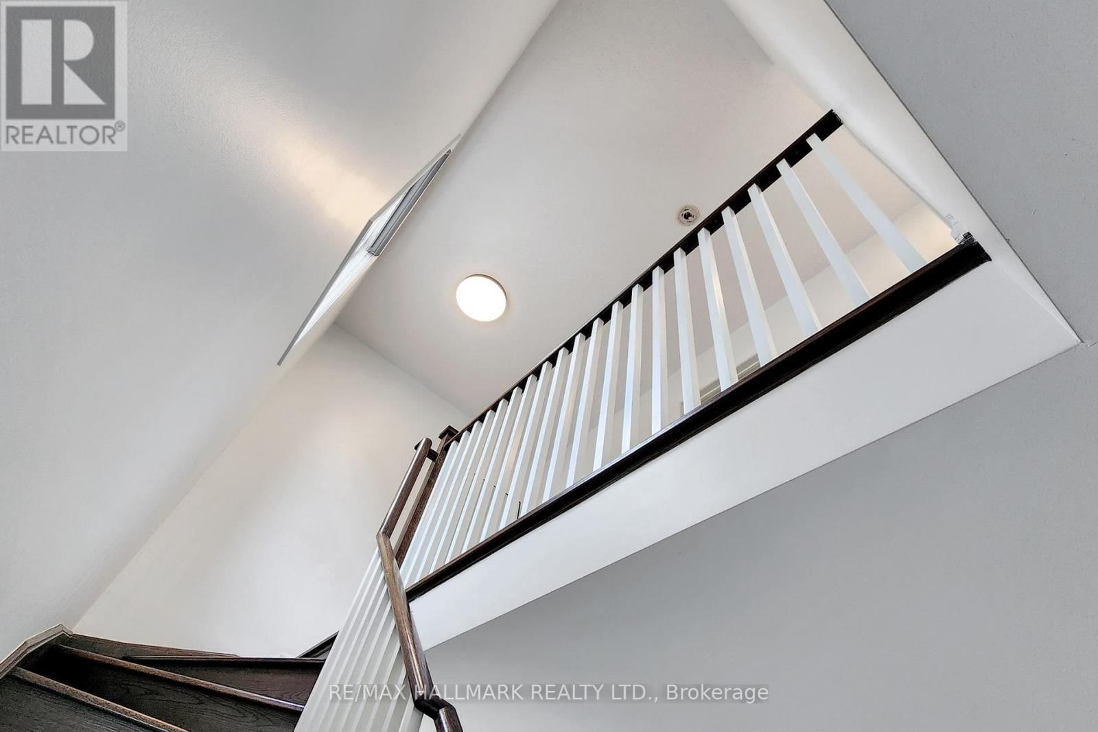 19 WIMSHAW LANE Image 25