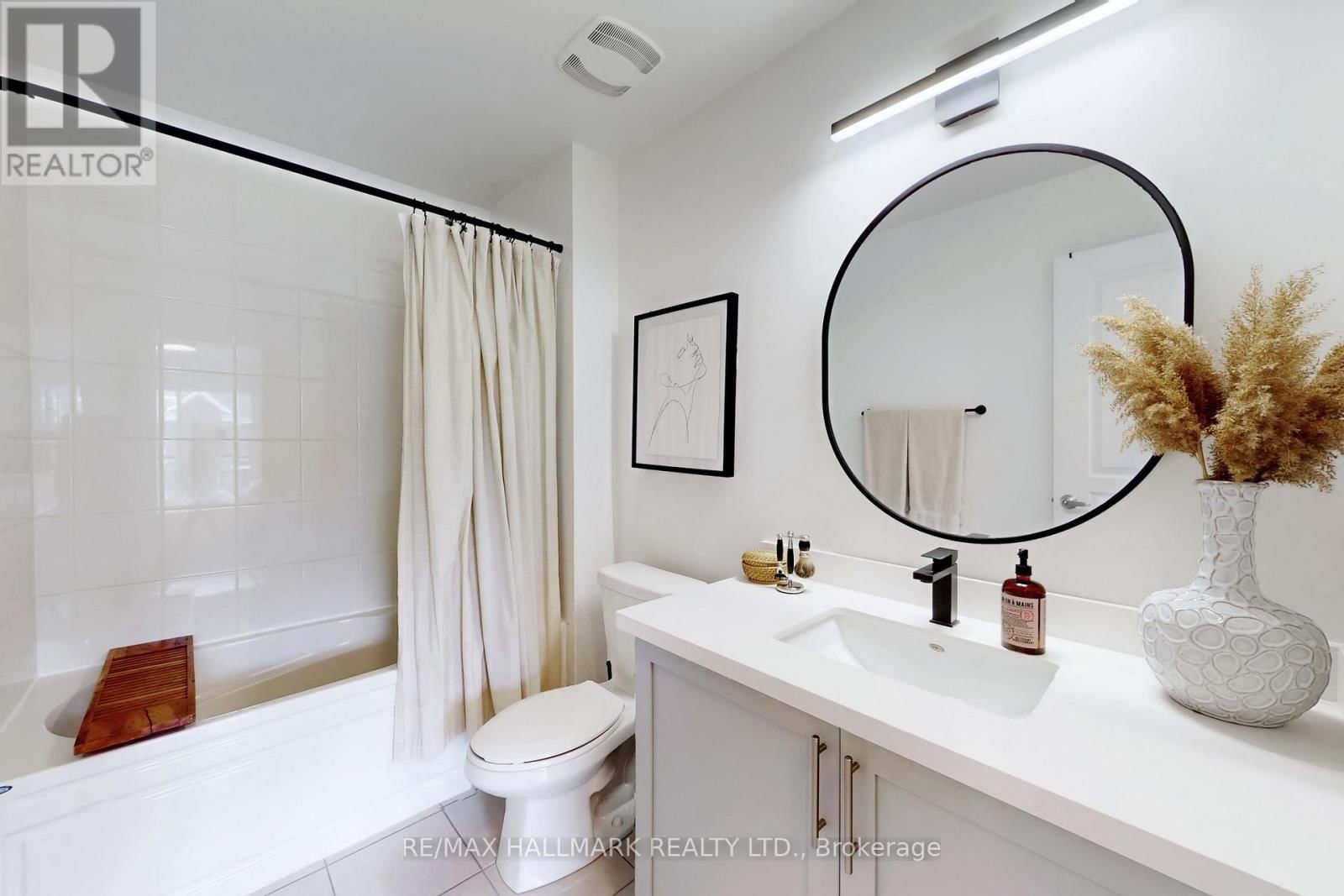 19 WIMSHAW LANE Image 34